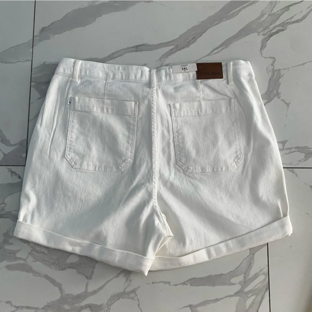 Judy Blue Women Jogger Shorts Sz 3XL White High Rise Cuff Pockets Denim NWT